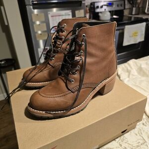 Red Wing Clara Boots, Amber Harnesses, Size 6.5